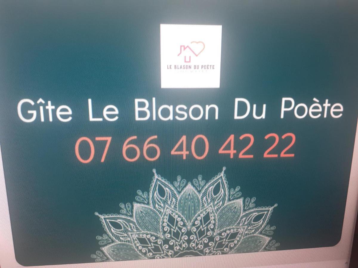 Le Blason Du Poete Mayet エクステリア 写真